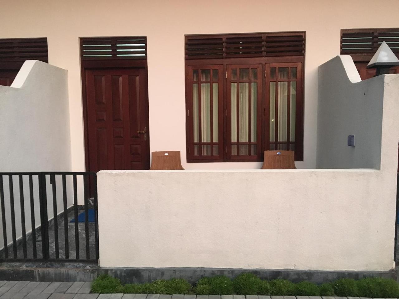Hotel Sea Breeze Bentota Exterior foto