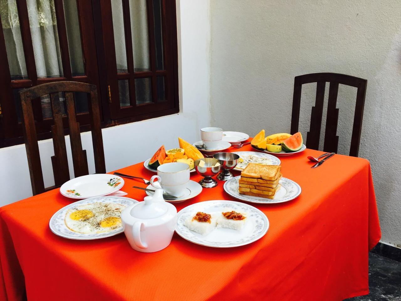 Hotel Sea Breeze Bentota Exterior foto